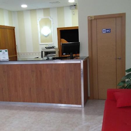 Pension Calfred II Logroño Esterno foto