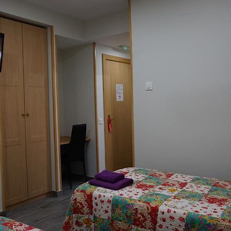 Pension Calfred II Logroño Esterno foto